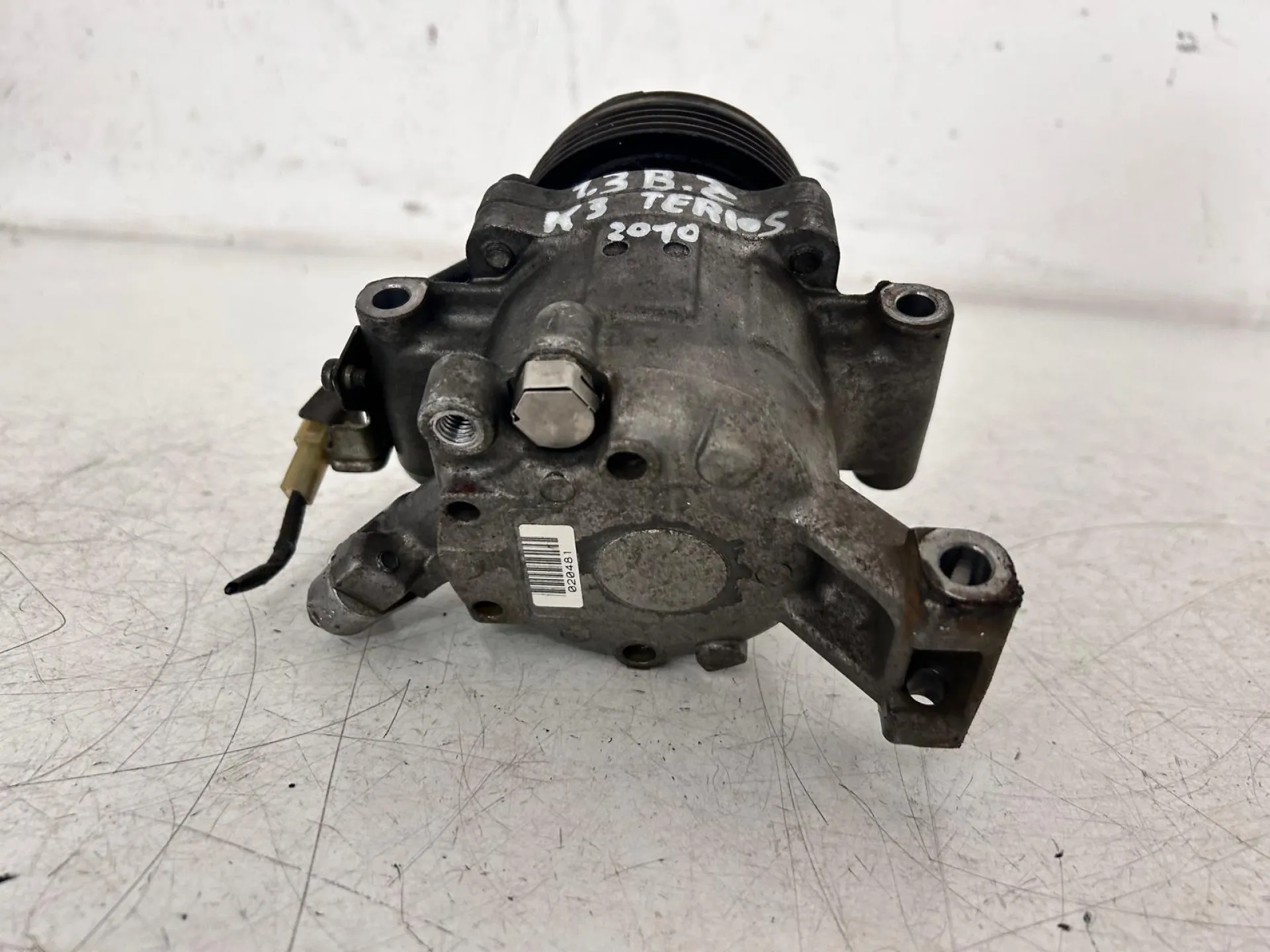 COMPRESSORE A/C con codice 447260-5613 da DAIHATSU Terios 2° Serie Benzina 1300 (06>)