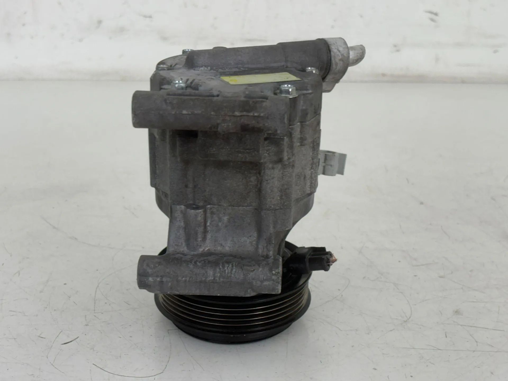 COMPRESSORE A/C con codice 000517473180 da FIAT Bravo 3° Serie con codice motore 192B2000/192B2000 Benzina 1400 (10>14)