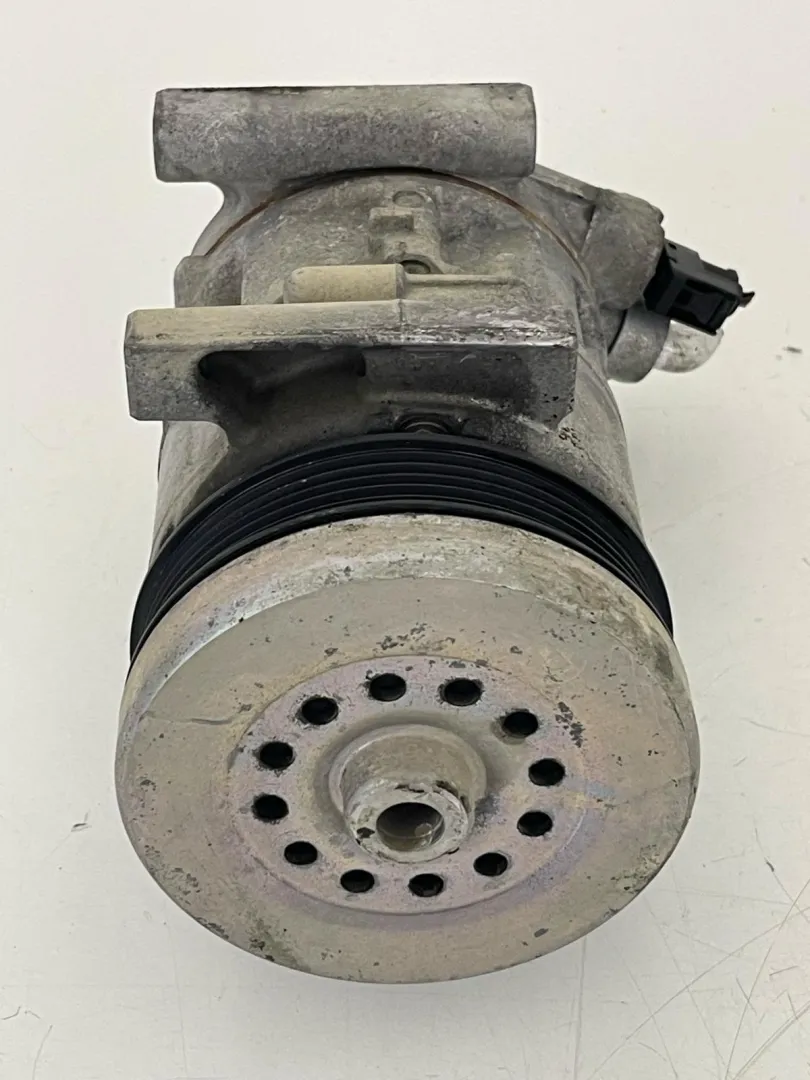 COMPRESSORE A/C con codice 55194880 da FIAT Grande Punto 2° Serie con codice motore 199A4000/199A4000 Benzina 1200 (08>10)