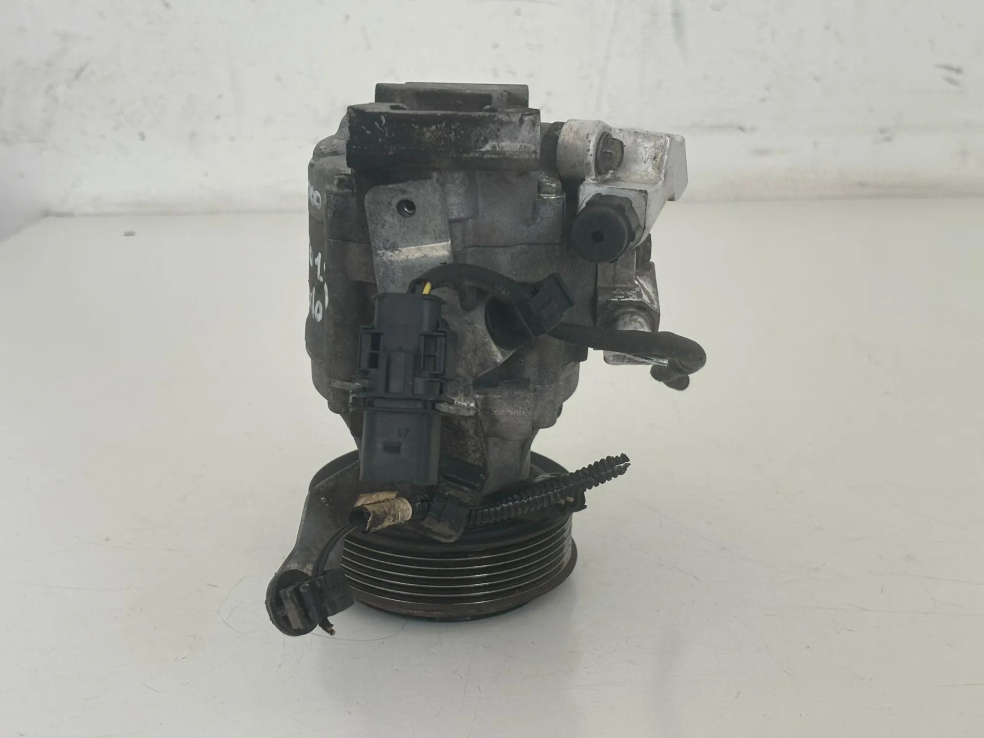 COMPRESSORE A/C con codice 5A7975600 da FIAT Punto Berlina 5P 3° Serie 188A9000 Diesel 1900 (03>)