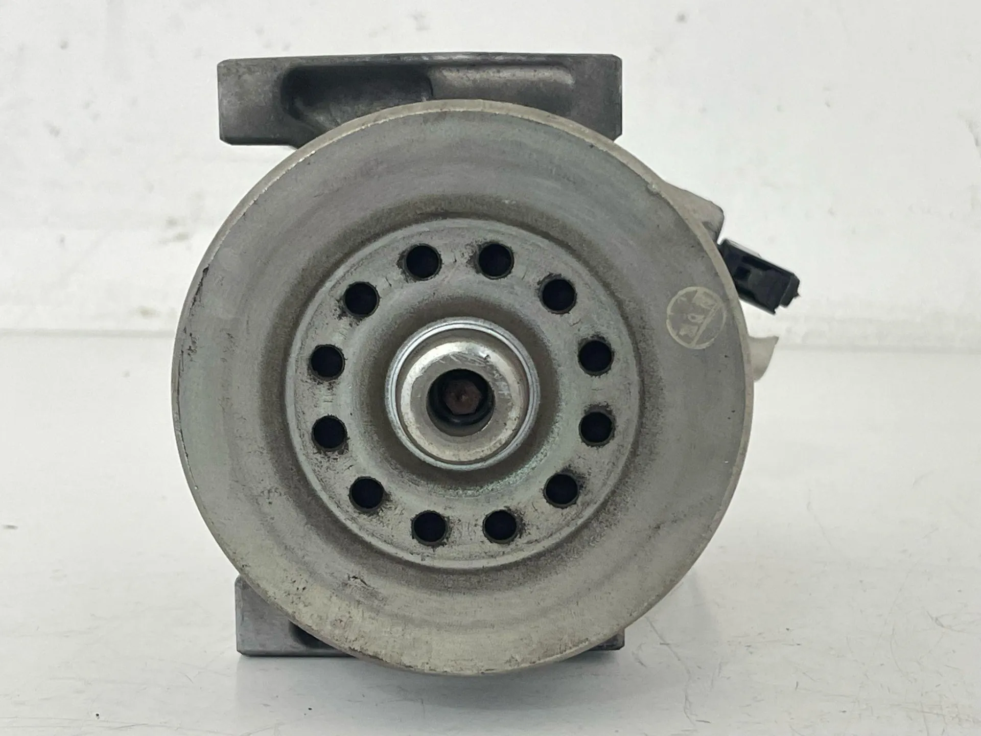 COMPRESSORE A/C con codice 55194880 da FIAT Punto EVO con codice motore 350A1000/350A1000 Benzina 1400 (12>)
