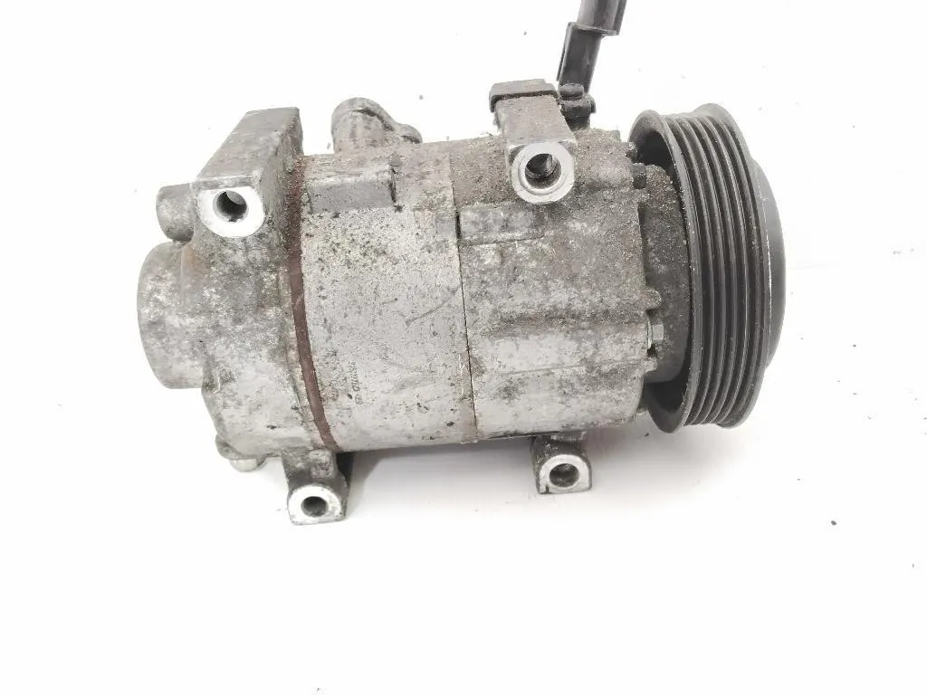 COMPRESSORE A/C con codice f500-aleaa04 da HYUNDAI i20 2° Serie G4LA benzina 1248 (15>)