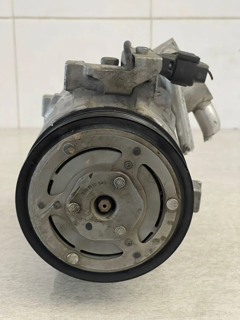 COMPRESSORE A/C con codice 52151759 da JEEP Renegade Serie Diesel 1600 (18>)