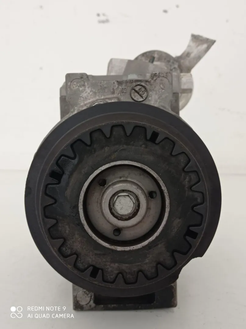 COMPRESSORE A/C con codice A0022305011 da MERCEDES GLK (W204) Diesel 2200 (08>)
