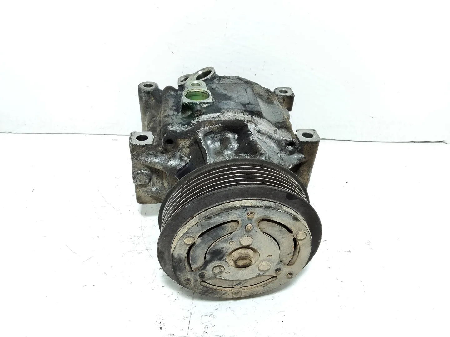 COMPRESSORE A/C con codice 52060460 da LANCIA Ypsilon 4° Serie con codice motore 199B1000 Diesel 1300 (11>23)