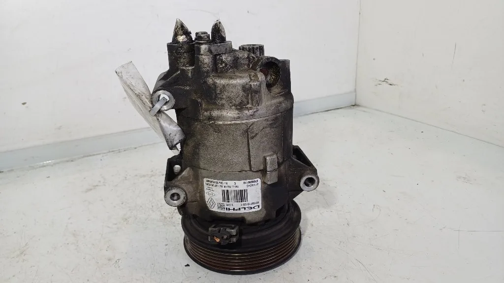 COMPRESSORE A/C RENAULT Scenic 3° Serie 8200600110/01140543 K9K732 diesel 1461 (03>06)