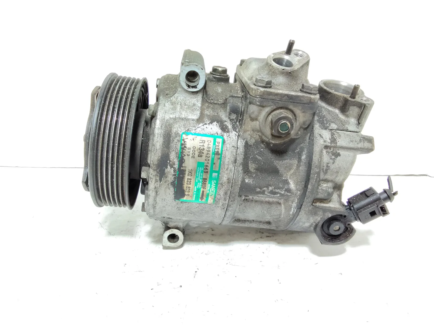 COMPRESSORE A/C con codice 1K082080S da SEAT Leon 2° Serie con codice motore BKD Diesel 2000 (05>09)