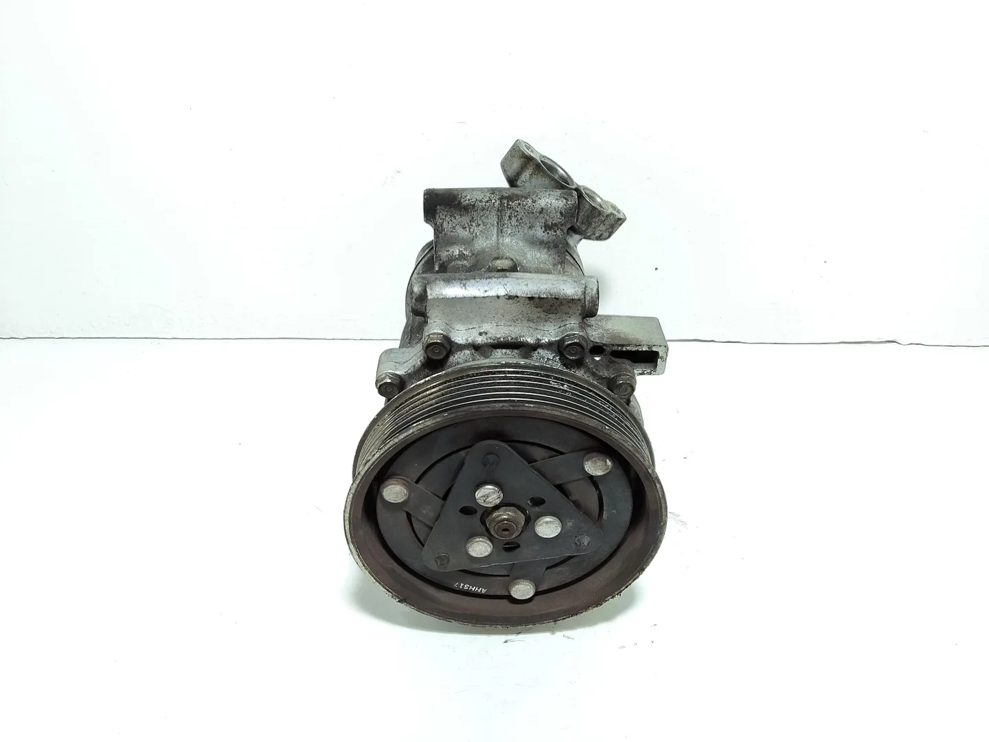 COMPRESSORE A/C con codice 01460601062 da RENAULT Clio Serie con codice motore K9KM7 Diesel 1500 (08>15)