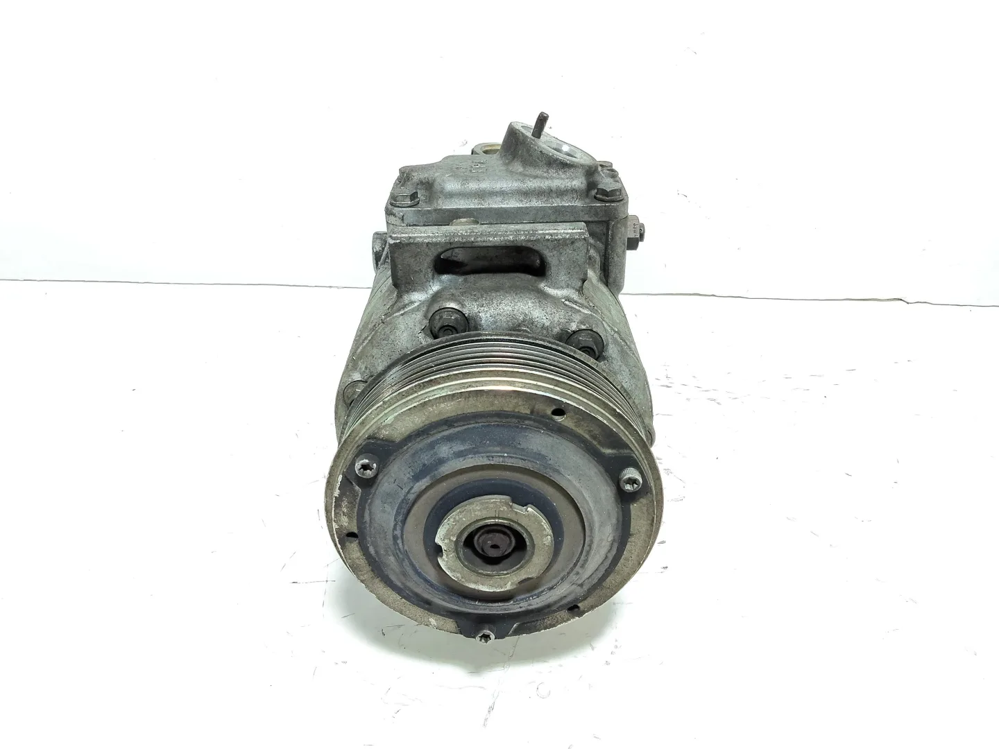COMPRESSORE A/C con codice 8676F da AUDI A3 Serie (8P1) con codice motore BKD Diesel 2000 (05>08)