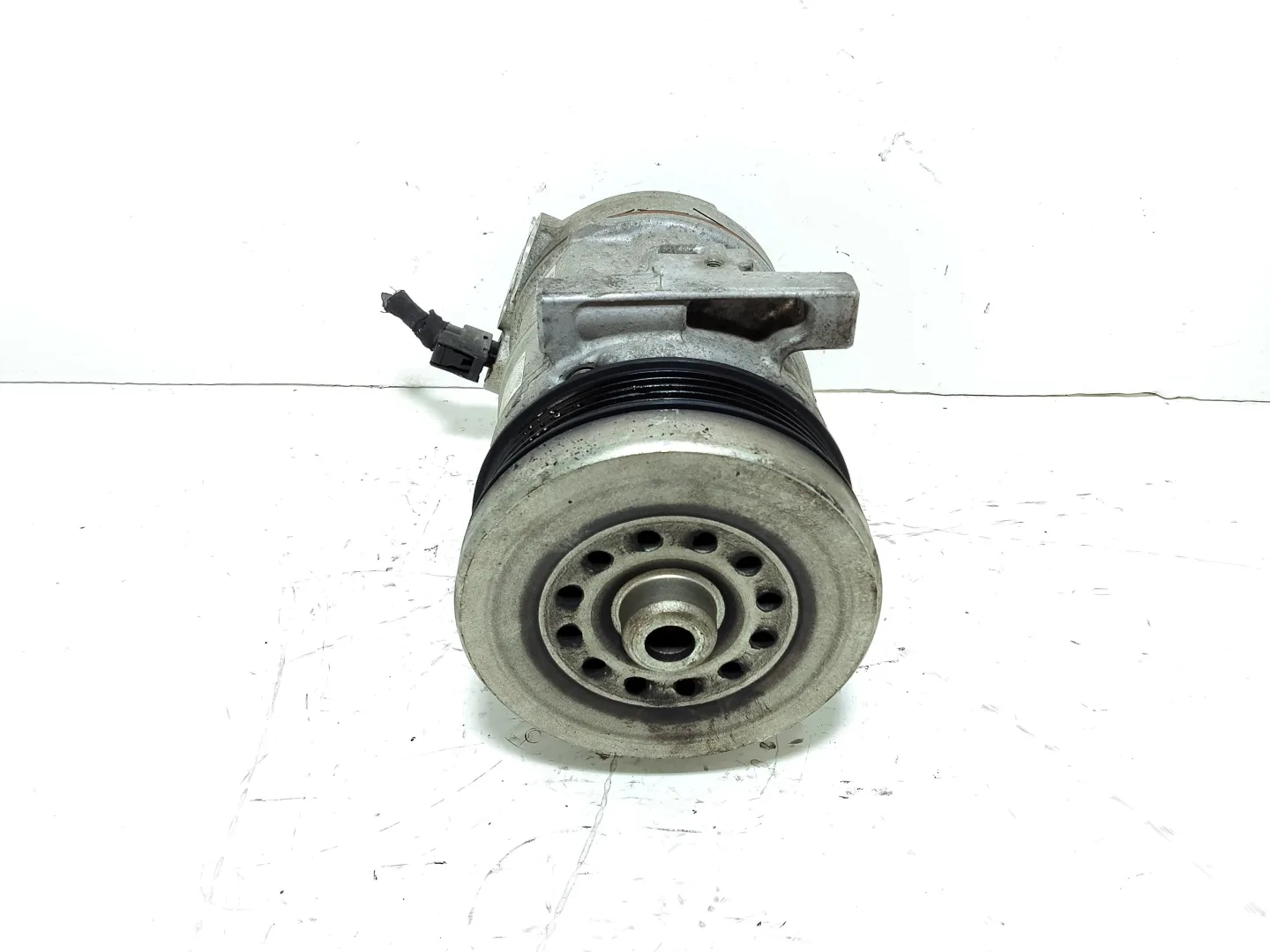 COMPRESSORE A/C con codice 4471902153 da FIAT Grande Punto 3° Serie con codice motore 350A1000 Bifuel/Gas 1400 (12>)