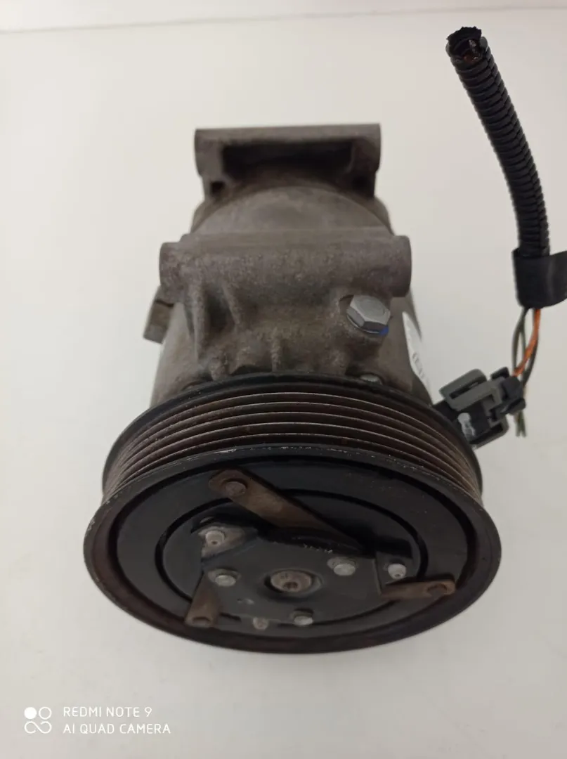 COMPRESSORE A/C con codice 8200600110 da NISSAN Qashqai 1° Serie Diesel 1500 (06>09)