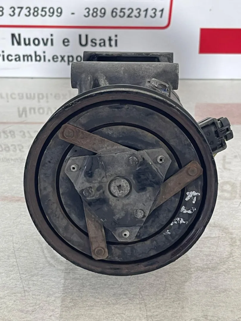 COMPRESSORE A/C con codice 8200600110 da 2763000Q2M NISSAN Qashqai 1° Serie con codice motore K9K H2 Diesel 1500