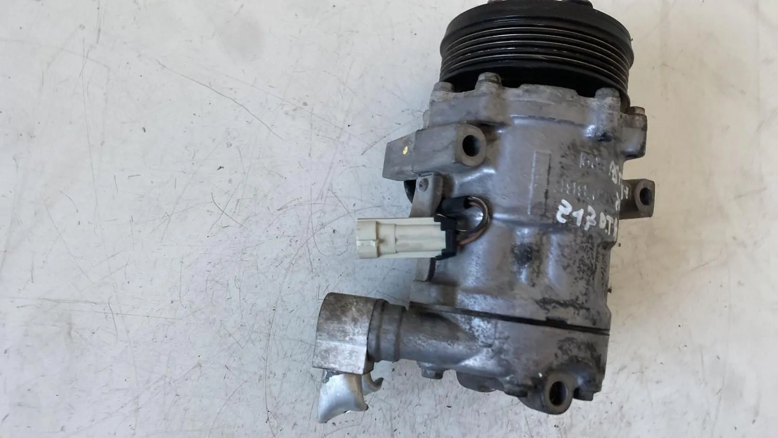 COMPRESSORE A/C con codice 02344311662 da OPEL Astra H Berlina 2° serie con codice motore Z17DTR/Z17DTR Diesel 1700 (07>)