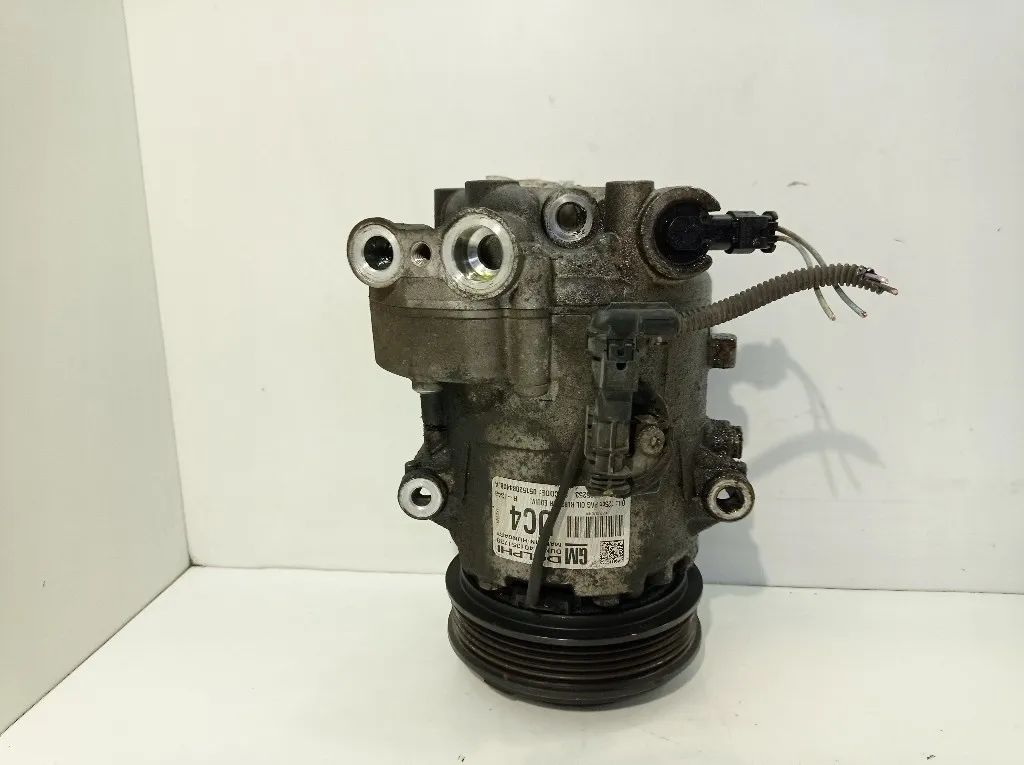 COMPRESSORE A/C OPEL Meriva 3° Serie 13395695 A14NEL bifuel/gas 1364 (10>)