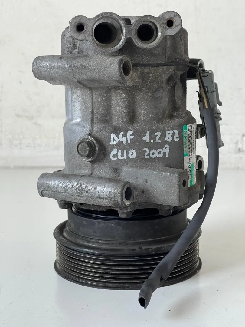 COMPRESSORE A/C con codice 8200357173 da RENAULT Clio Serie Benzina 1200 (08>15)