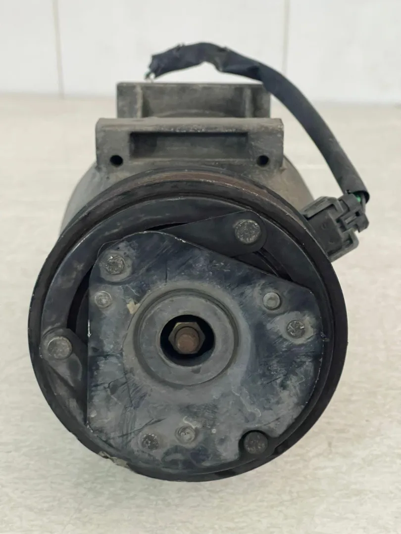 COMPRESSORE A/C con codice 8200200671 da RENAULT Master 3° Serie Diesel 2500 (03>10)