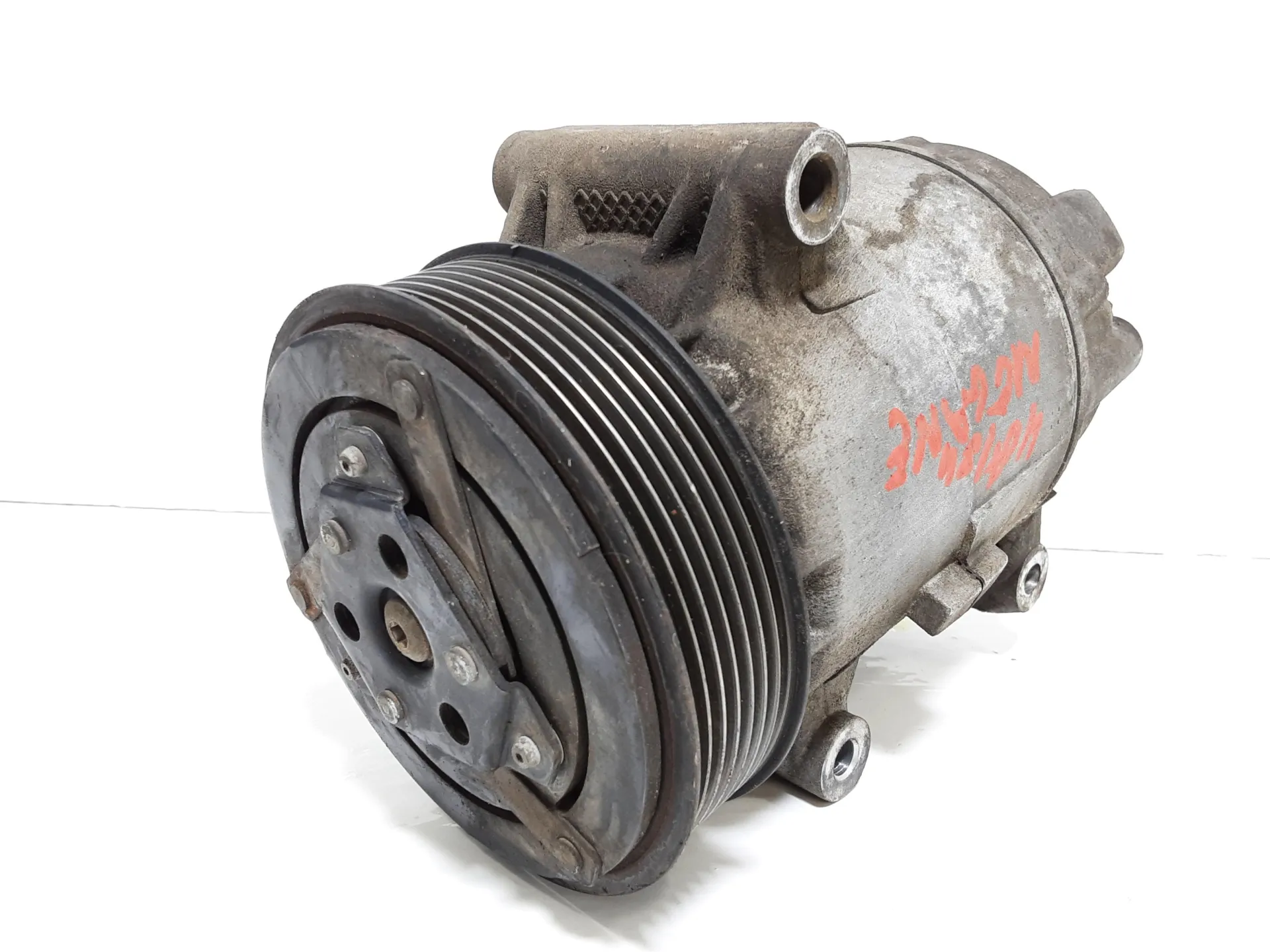 COMPRESSORE A/C con codice 8200678499 da RENAULT Megane ll Serie F9QE8 Diesel 1870 (06>08)