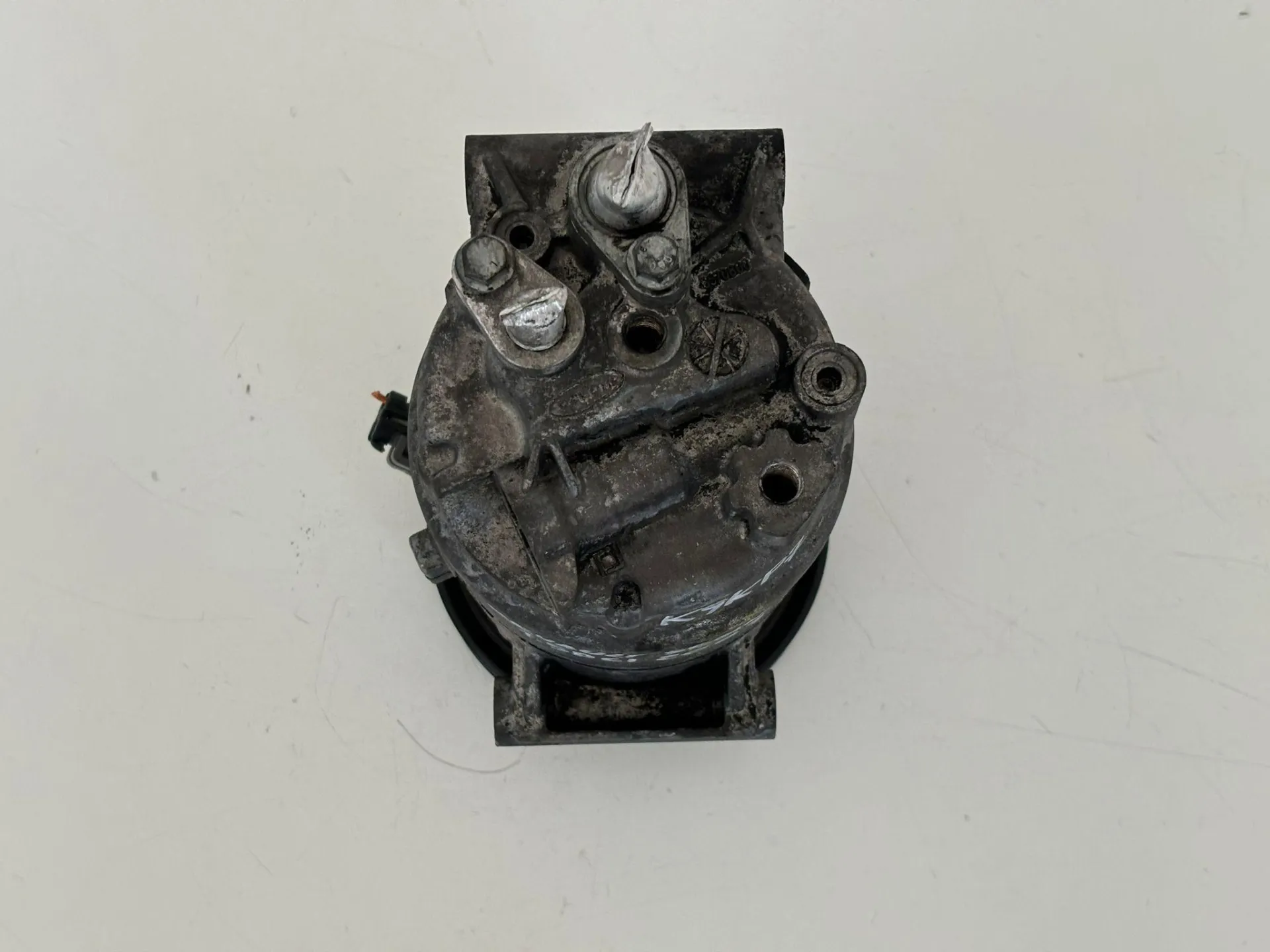 COMPRESSORE A/C con codice 8200470242 da RENAULT Scenic Serie con codice motore K9K P7/K9K P7 Diesel 1500 (09>16)