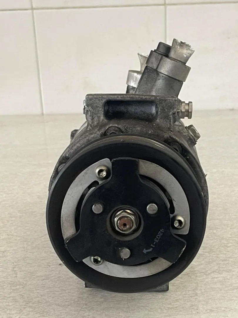 COMPRESSORE A/C con codice 1971502400 da VOLKSWAGEN Golf 6 Berlina Diesel 1600 (08>12)