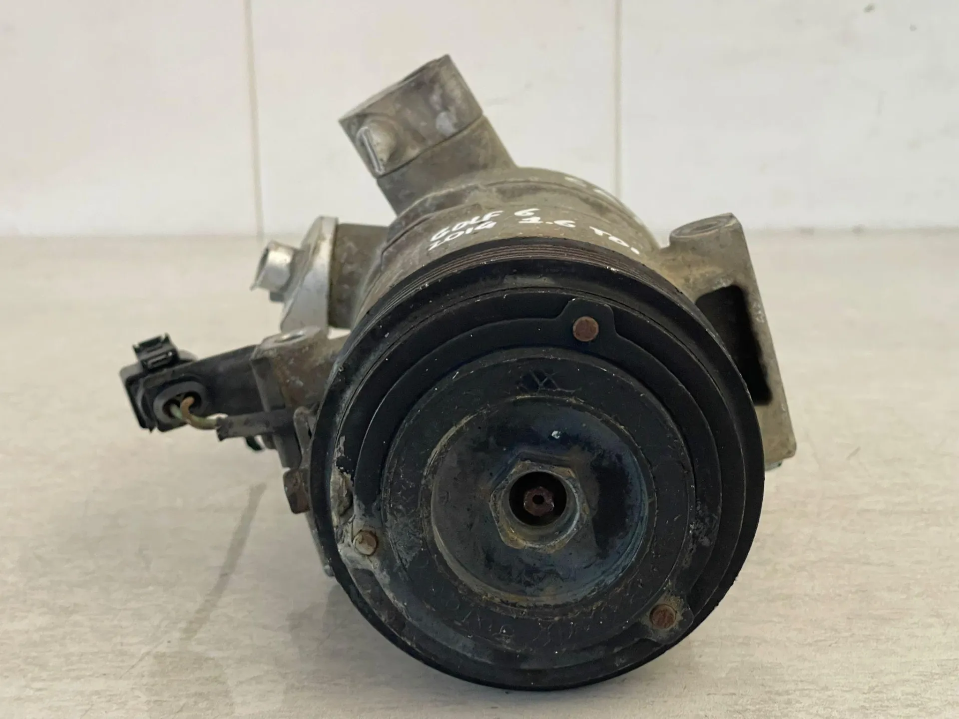 COMPRESSORE A/C VOLKSWAGEN Golf 6 Berlina 5K0820803HX Diesel 1600 (08>12)