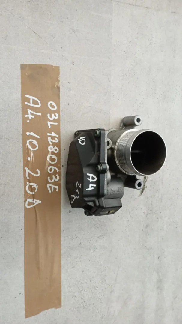 Corpo farfallato Audi A4 2.0 D del 2010 CODICE RICAMBIO : 03L128063E