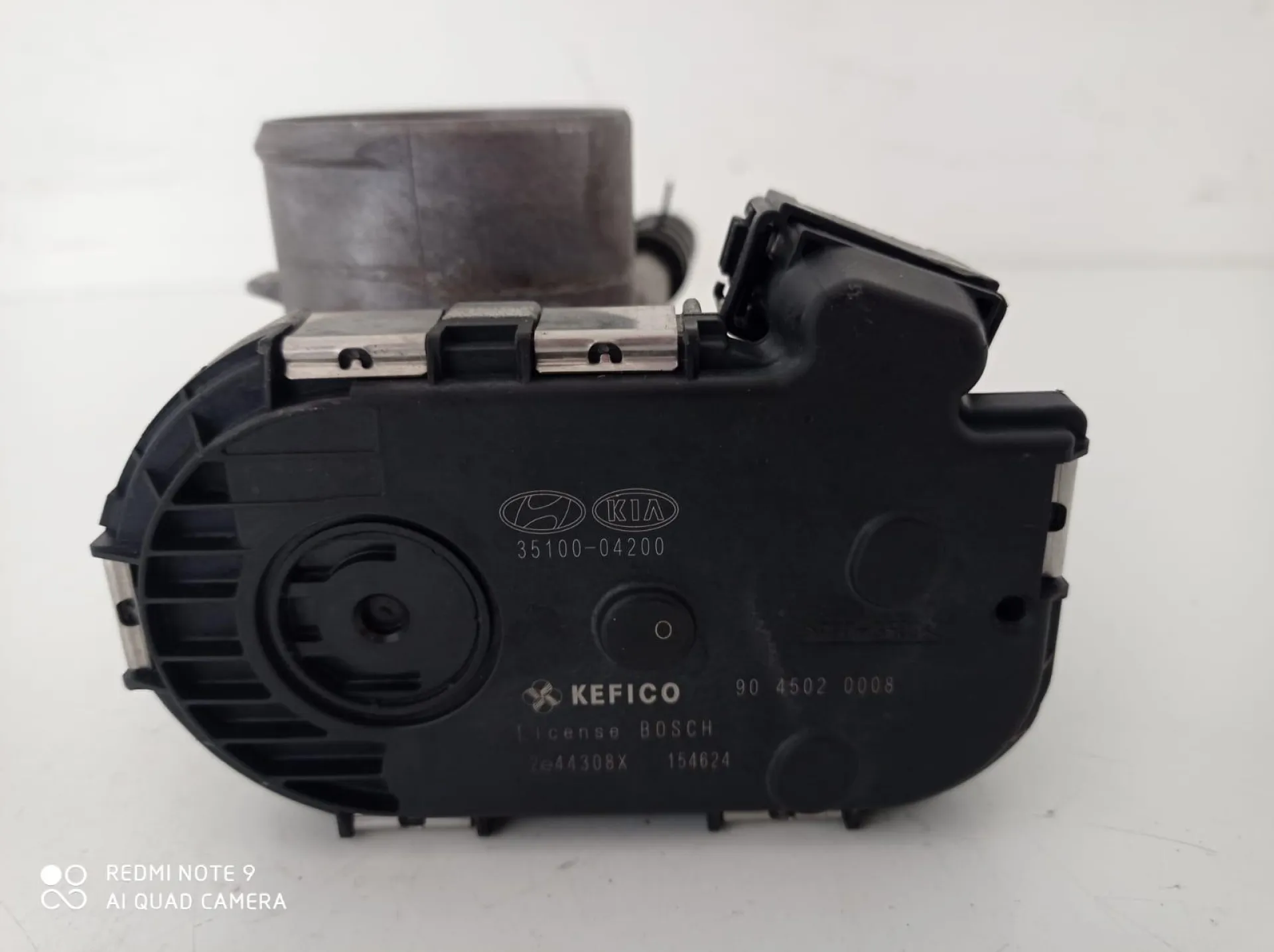 CORPO FARFALLATO con codice 35100-04200 da HYUNDAI i10 Serie (AC3, AI3) Benzina 1000 (19>)