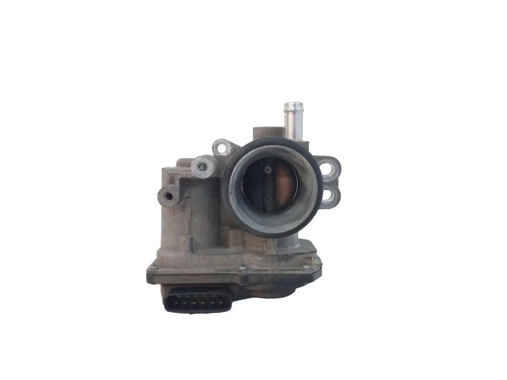 CORPO FARFALLATO con codice 2203023010 da TOYOTA Yaris Serie con codice motore 2SZFE/2SZFE Benzina 1300 (05>08)