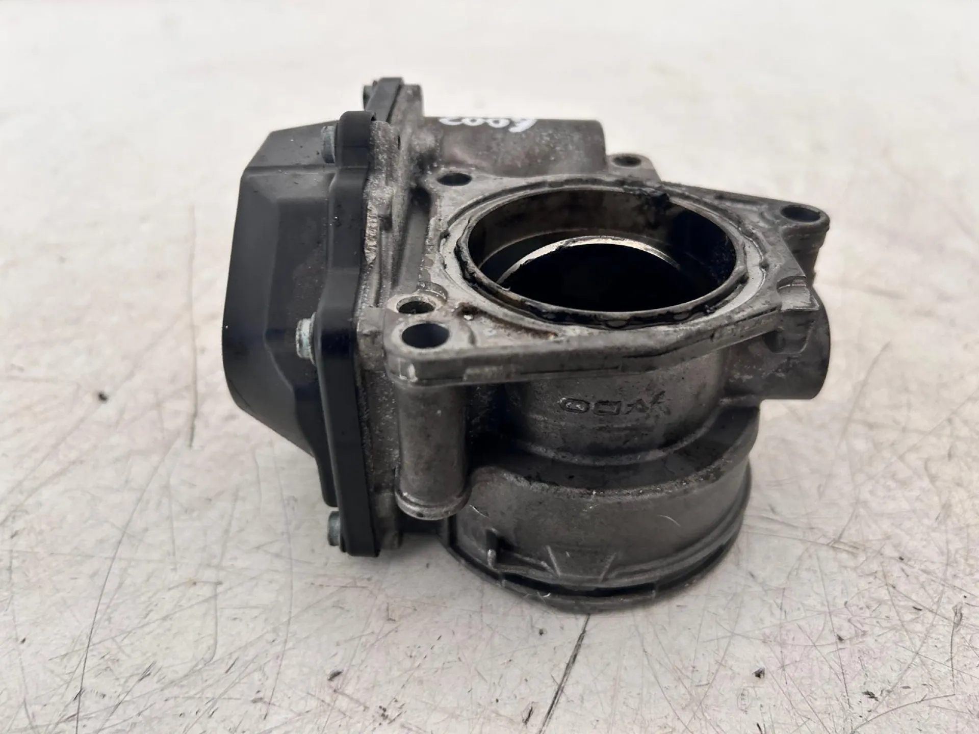 CORPO FARFALLATO con codice 03G128063A da VOLKSWAGEN Golf 5 Berlina Diesel 1900 (03>08)