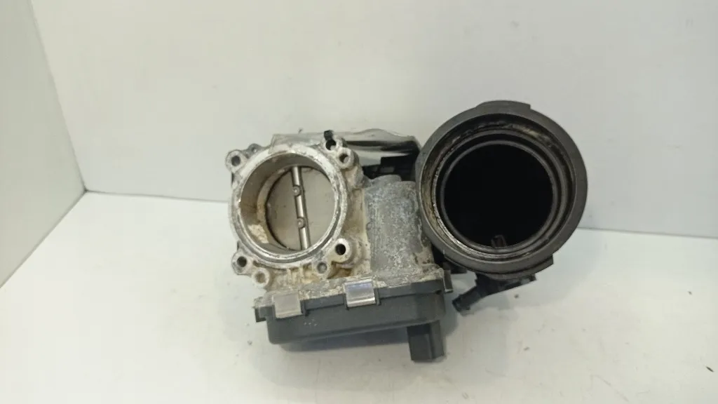 CORPO FARFALLATO VOLKSWAGEN Golf 7 Berlina 04E133062T DADA benzina 1498 (12>)