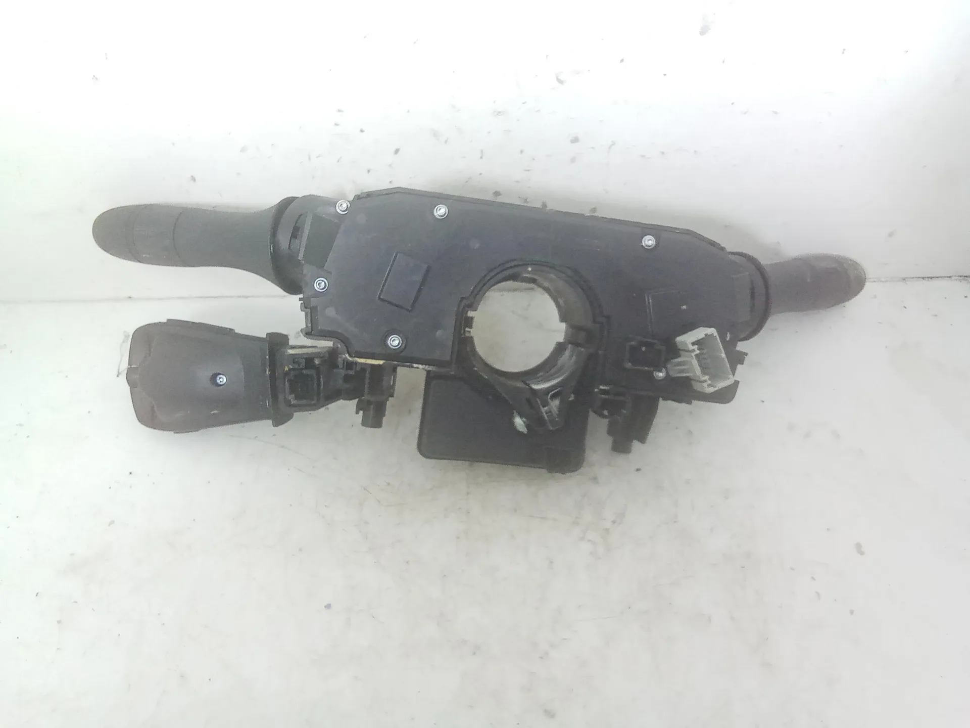 DEVIOLUCI con codice 255670975r da DACIA Sandero Serie (21>)