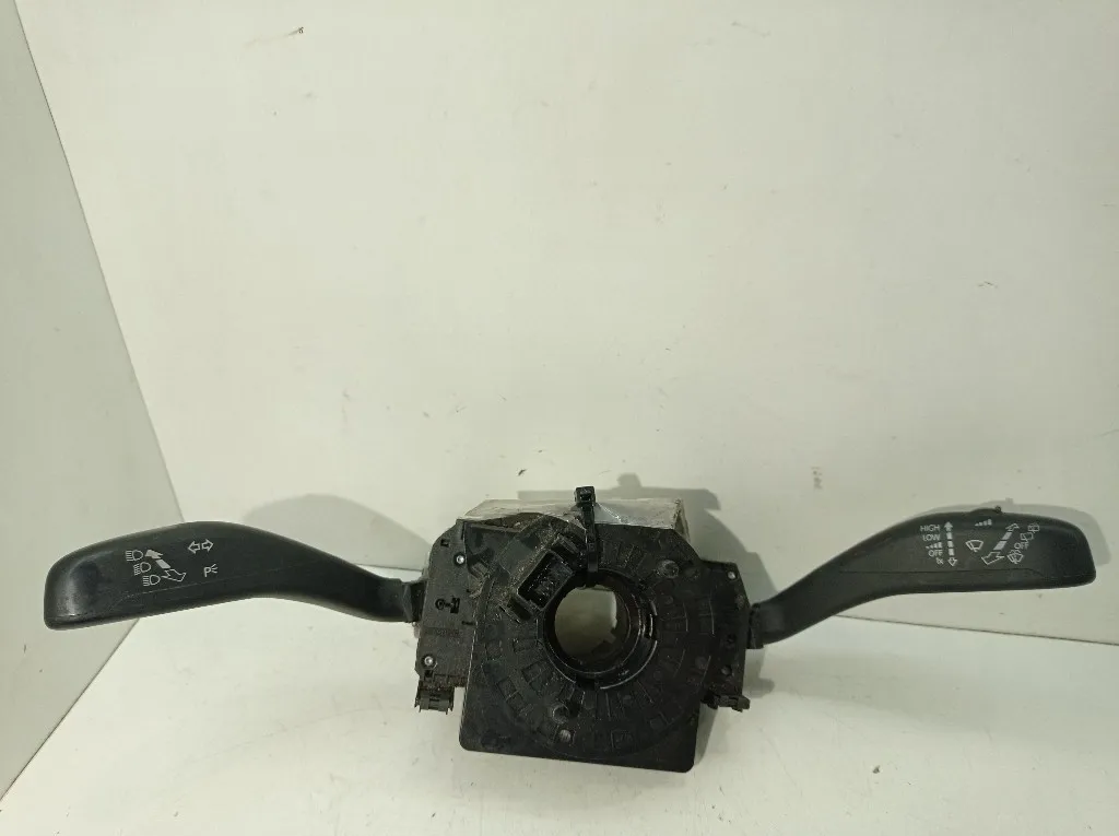 DEVIOLUCI SKODA Roomster 1° Serie 7H09535139B9 CGPA (06>)