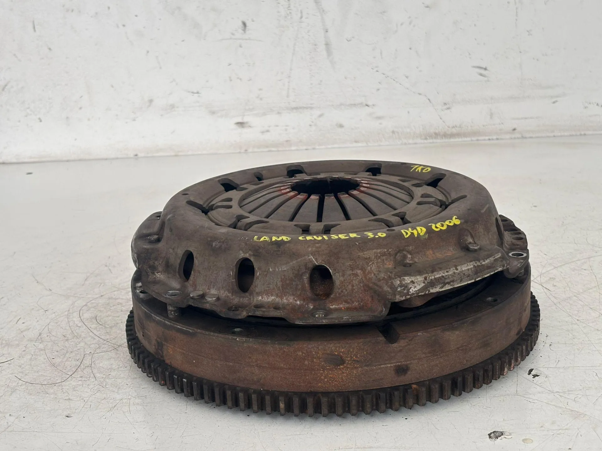 DISCO FRIZIONE con codice 31210 0K080 da TOYOTA Land Cruiser 3° Serie Diesel 3000 (02>07)