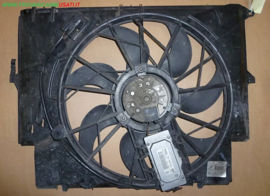 ELETTROVENTOLA RADIATORE CON CONVOGLIATORE 320D BMW Serie 1 E87 5 porte