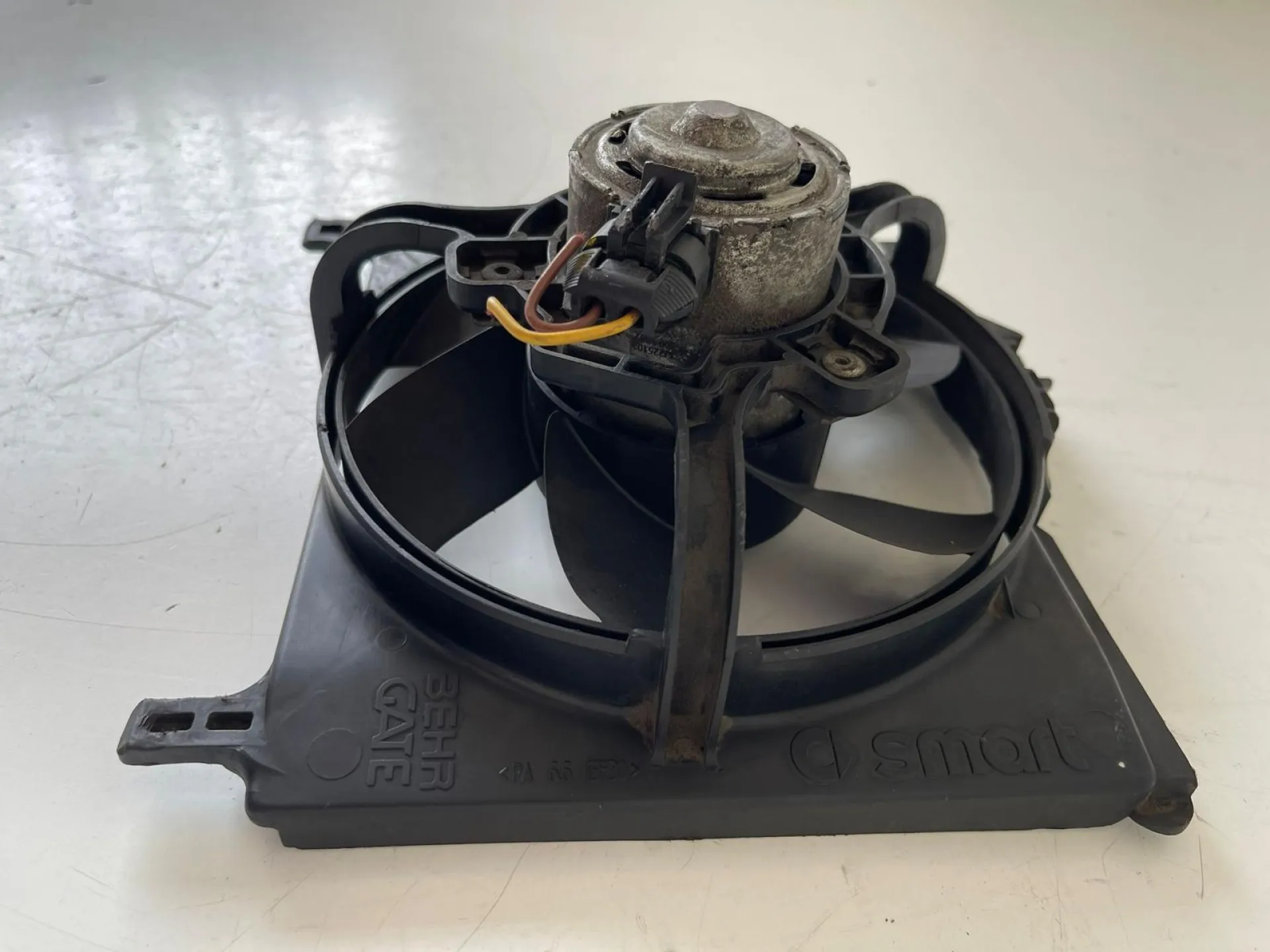 ELETTROVENTOLA con codice 8240541 da SMART Fortwo Coupé (W451) Diesel 800 (07>15)