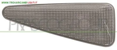 FANALE LATERALE SINISTRO-BIANCO-SENZA PORTALAMPADA DACIA - SANDERO - 2008 > 2012 CODICE/I: DA2204142 OE 8200602765