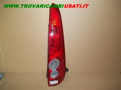 FANALE POST. D. FORD FIESTA '06