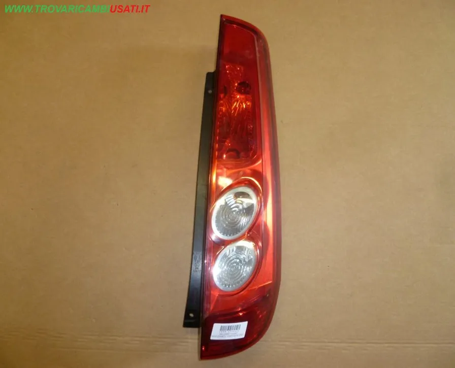 FANALE POST.D. FORD FIESTA (CBK)