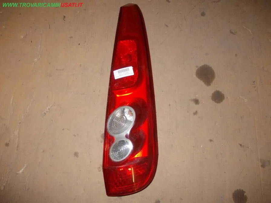 FANALE POST.D. FORD FIESTA (CBK)