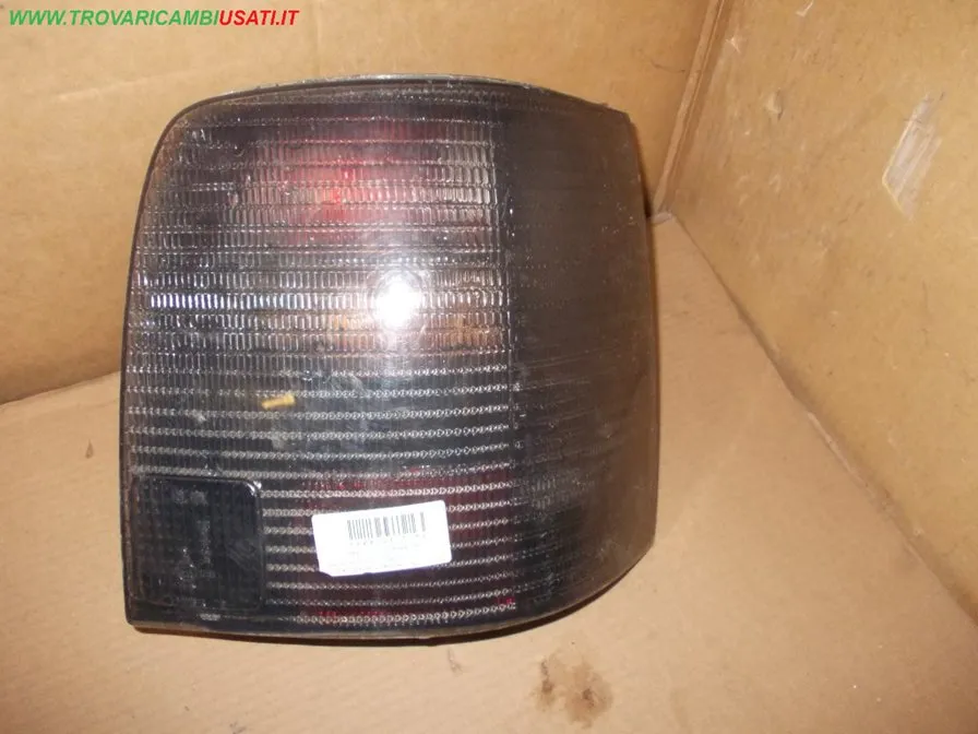 FANALE POST.D. GRIGIO VOLKSWAGEN PASSAT (3B)