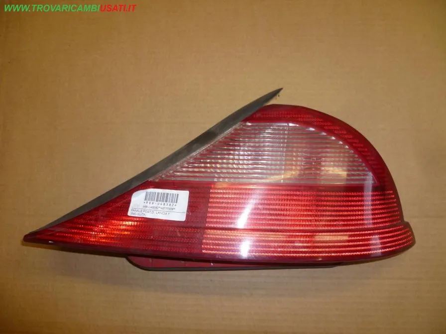 FANALE POST.D. LANCIA Y (840-SU/TA) (sc.st)