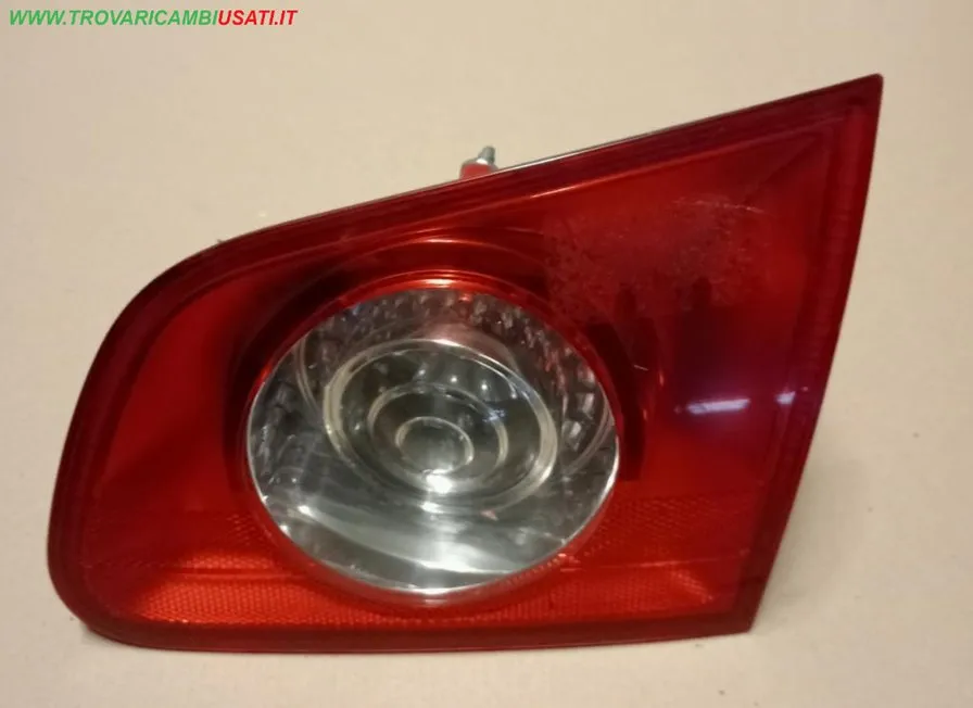FANALE POST.D.(parte int.) INT. VOLKSWAGEN PASSAT (3C) - 3C9.945.094.06S