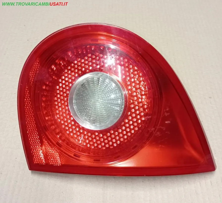 FANALE POST.D.(parte int.) VOLKSWAGEN GOLF (1K) 3 porte / 5 porte