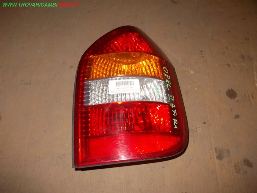 FANALE POST.D. ROSSO/ARANCIONE OPEL ZAFIRA (T98)