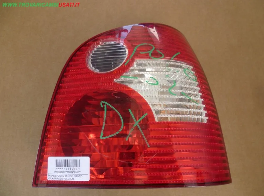 FANALE POST.D. ROSSO BIANCO VOLKSWAGEN POLO (9N)