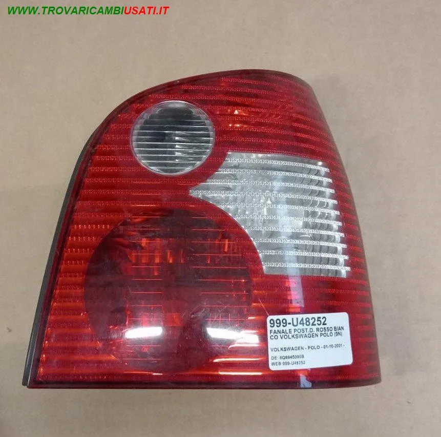 FANALE POST.D. ROSSO BIANCO VOLKSWAGEN POLO (9N)