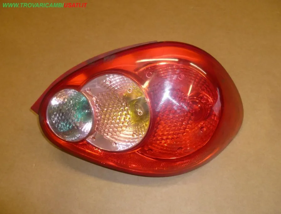 FANALE POST.D. TOYOTA AYGO (KGB10)