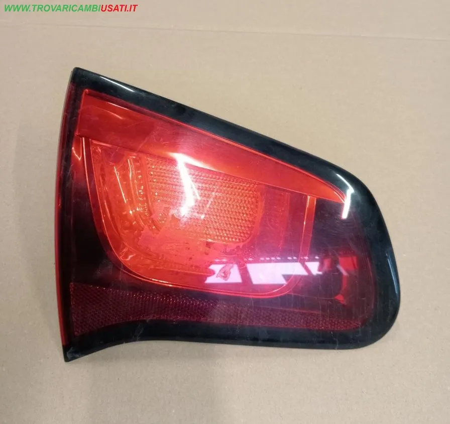 FANALE POST.INT.S. ROSSO CITROEN C3 - FASCIA ROSSA