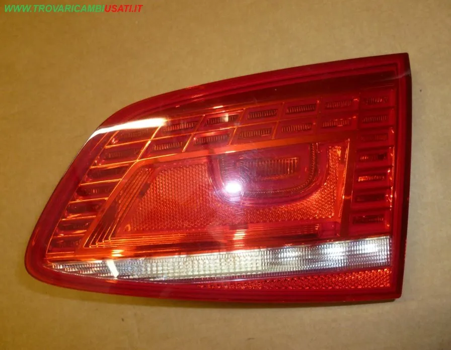 FANALE POST. PARTE INT. DX. LED. VOLKSWAGEN PASSAT (36)