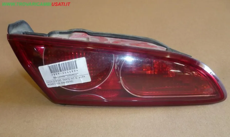 FANALE POST. PARTE INT. S. ALFA ROMEO 159 (939-X9/X8)