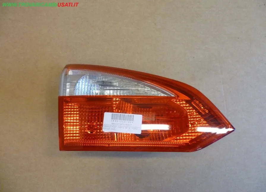 FANALE POST. PARTE INT. S. FORD FOCUS (CB8)